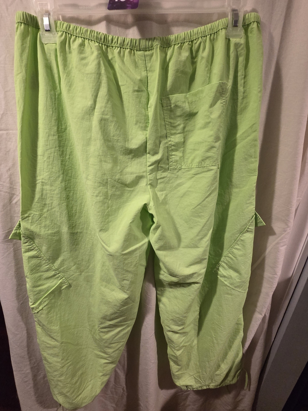 No Boundaries Men’s Lime Green Cargo Pants - Picture 3 of 3